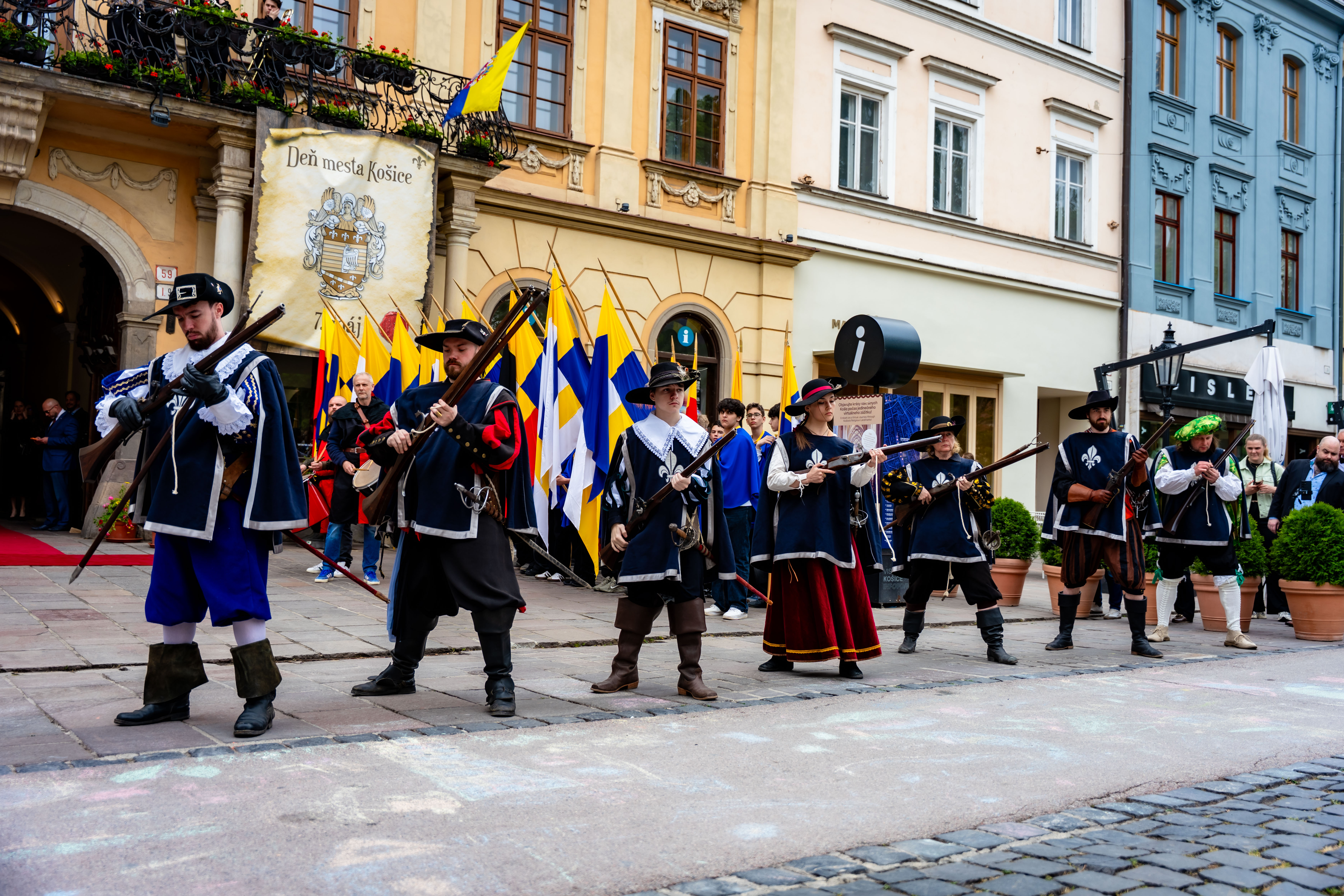 Slavnostne vztycovanie mestskej vlajky pri prilezitosti Dna mesta Kosice-1-29